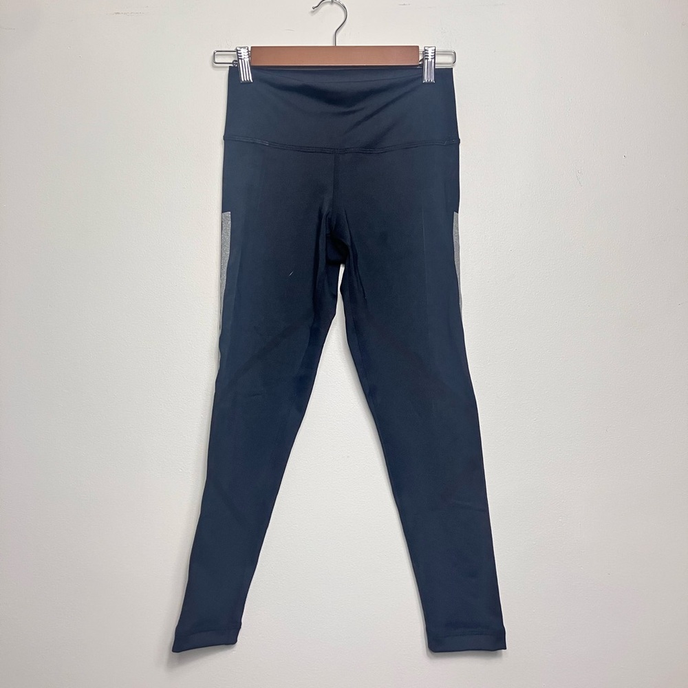 Style Reform Black Star Detail Leggings